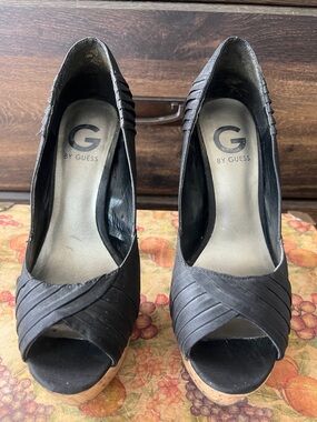 G by Guess Black Peep-Toe Platform Pumps